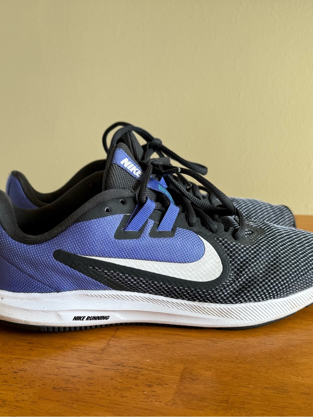 Nike Women’s Sz 8 Downshifter Running Shoes - Black & Blue